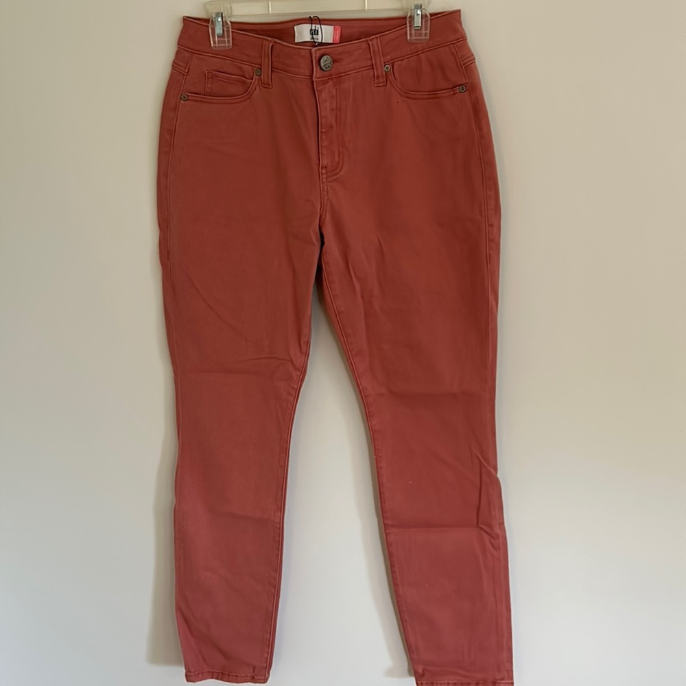 Brand new cabi salmon colored pants